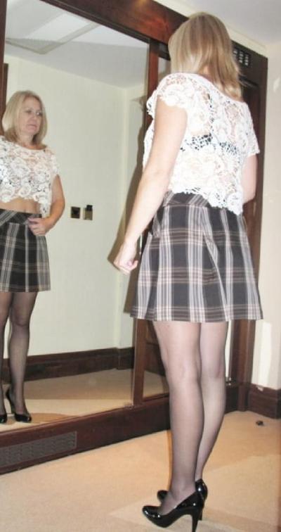 25P Mature Amateur Clothed 20