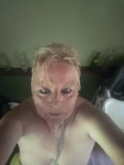 7P Just a whore