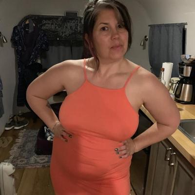 24P Maxine - MILF-Mutter