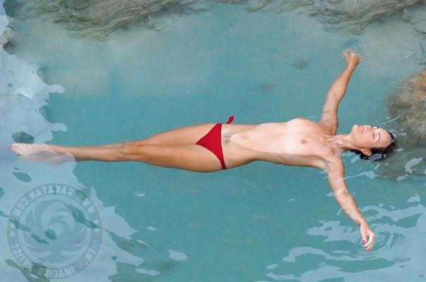 25P celebritees francaises nues topless et exhib