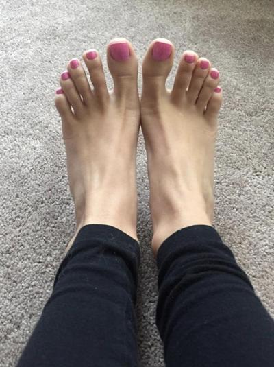 25P PRETTY FEET 3