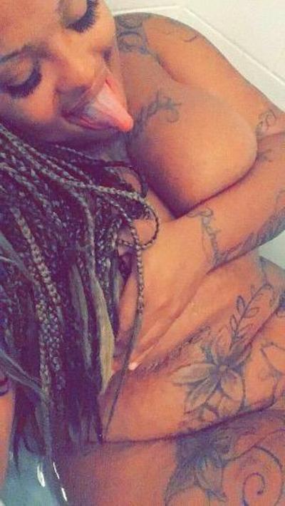 25P Ebony SMUT Exposed