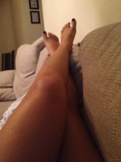 13P JENNIFER'S FEET