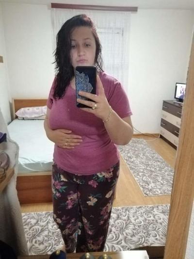 25P Turbanli Fatme busty hijab slut
