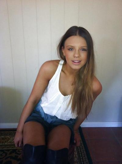 25P State Of Non Nude Bitches,By Blondelover