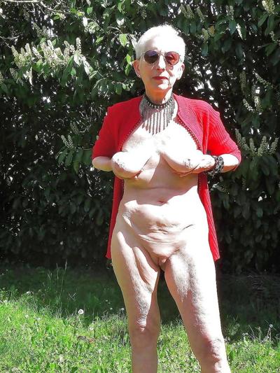 25P Amateur Sluts Public Flashing! - 205!