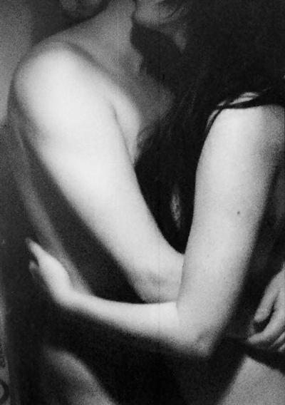 17P Les amoureux s'embrassent