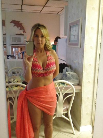 5P 2nd grade MILF teacher that loves DP