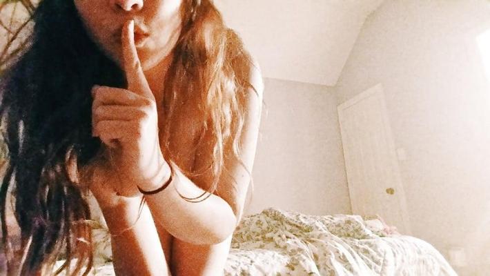 25P Большие сиськи рыжей в любительском видео