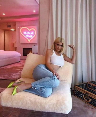 25P Amazing Bimbos - Horny Plastic &amp; Fake Tits Sluts 60