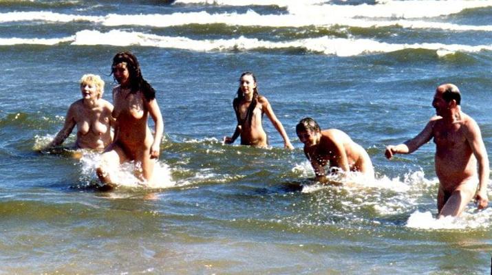25P Naked people of vintage photos Vol. 5