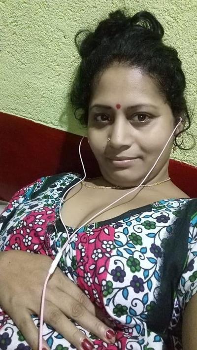 25P BANGLA AUNTY