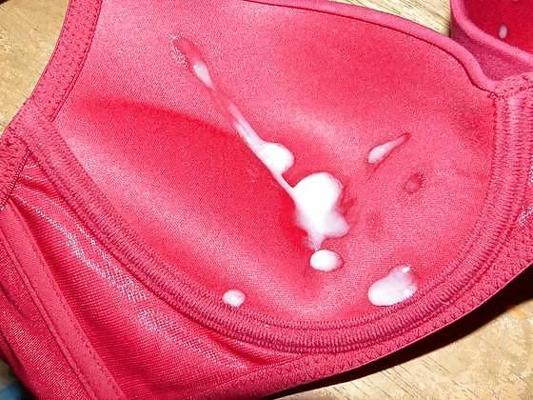14P Cum on bra 2