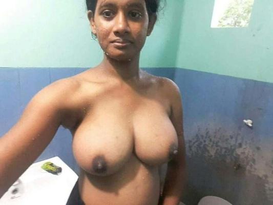 8P Nacktbilder der tamilischen vollbusigen geilen Tante Subha durchgesickert