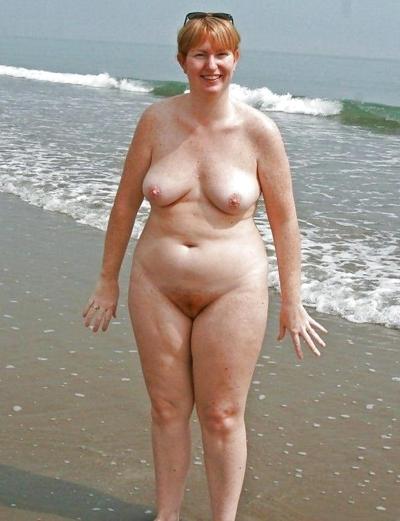 25P mature pussy outdoor