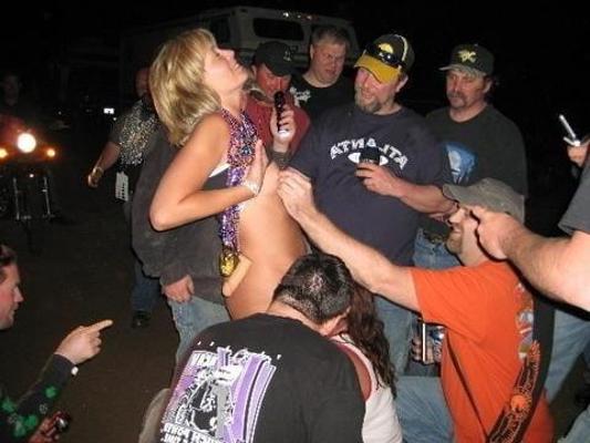 25P HELPLESS STRIPPERS IN HORNY CROWD