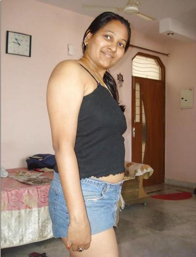 14P Douce Desi Dame Supriya