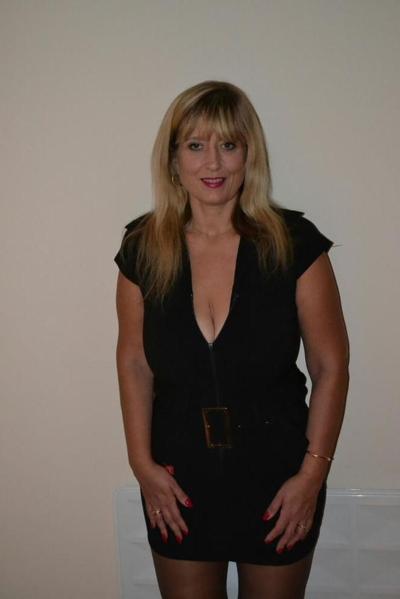 15P UK wife A