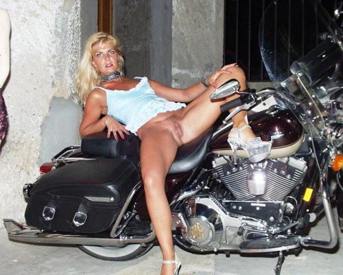 25P my friend Coco, hot photo