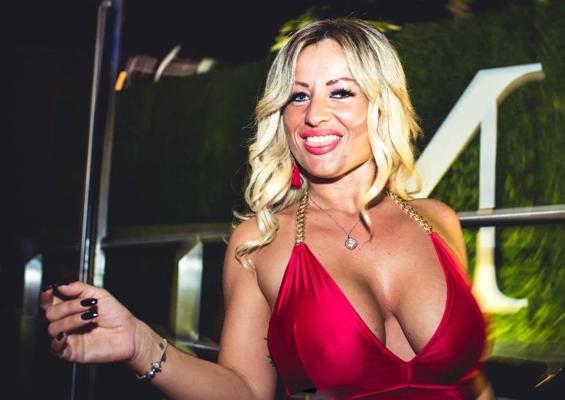 20P Private parties - mature women only (LXVI)