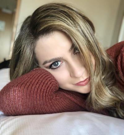 25P Katie Wilson Blonde Youtube Tease