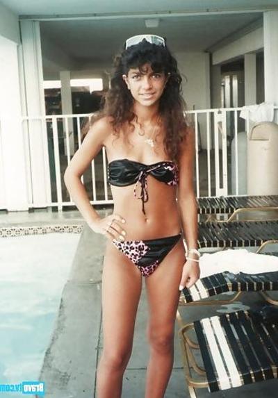7P Bitches in Bathingsuits
