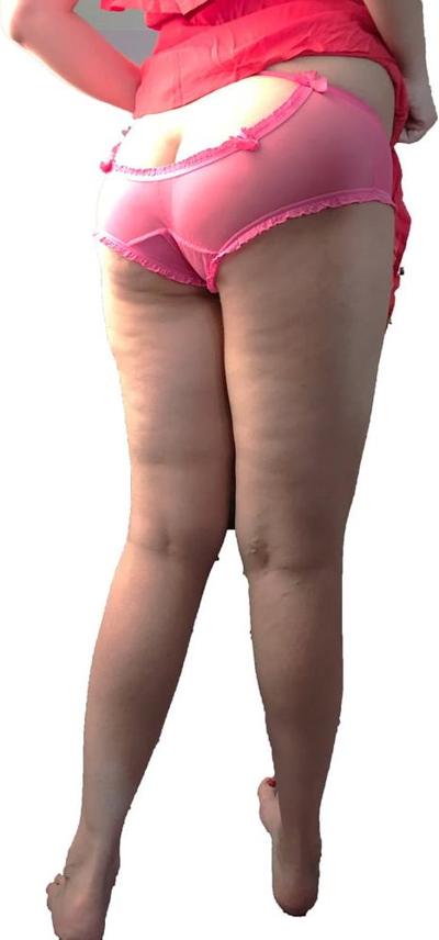 5P La femme a l'air bien