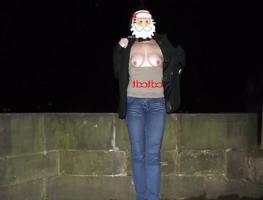 15P Flashing outdoors  