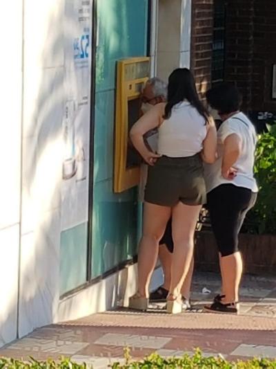 6P Voyeur spy shots