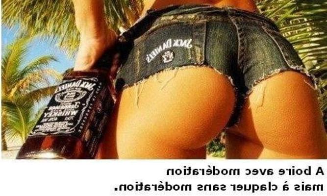 11P French captions about shorts , spankable , spanking