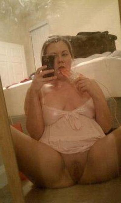 25P sluts in front of the mirror: add yours here!