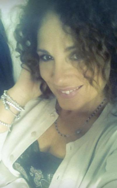 25P italian milf teacher swinger