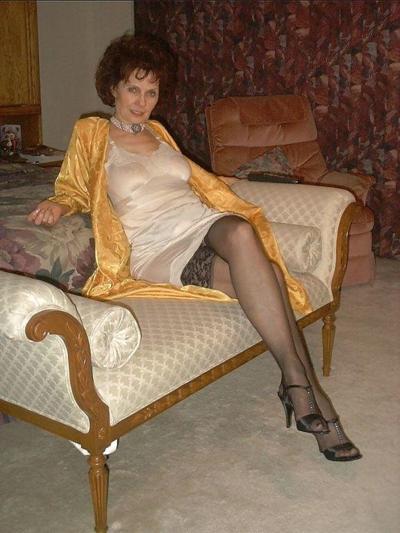 10P sexy hot mom