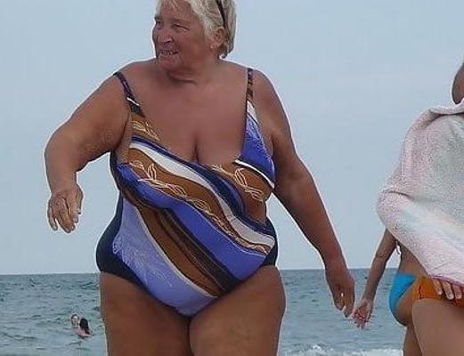 25P Mature Women in One Piece Swimsuits (set 2)