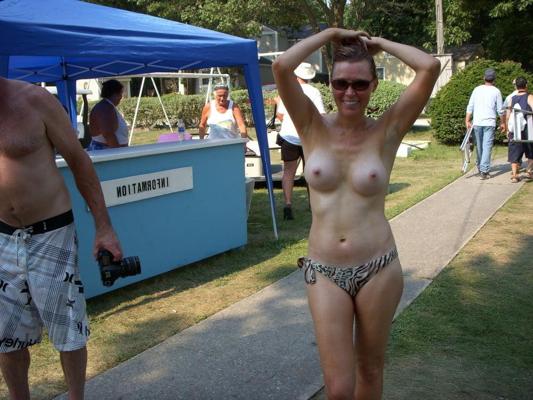 25P Solo Hot MILFs-Matures-Babes em Sexy Mix #4 Por TBM
