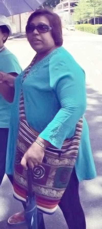 17P I wanna fuck this bbw indian granny slut