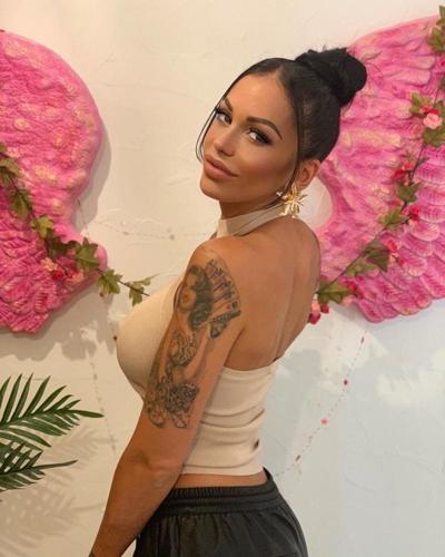 25P Iraya sexy Spanish bimbo slut with fake boobs DSL