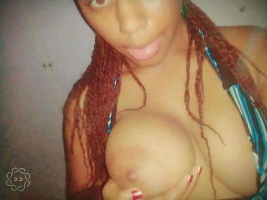 7P Big Boobs Flashing