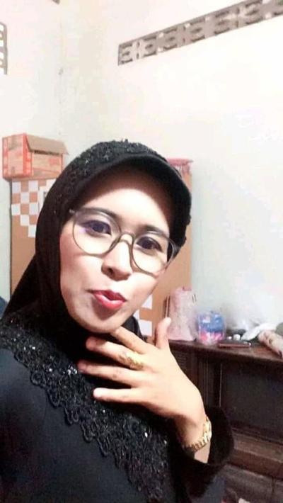25P Ibu pakai tudung