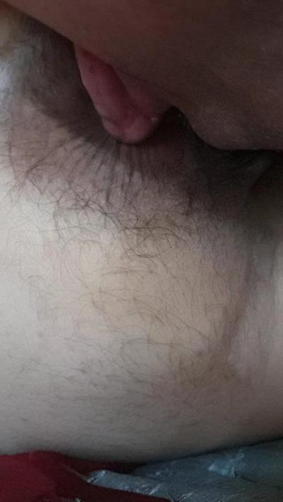 7P Je leche l anus et la chatte de ma coquine