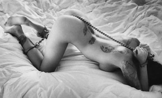 25P Knieende Frauen in schoener Bondage #26