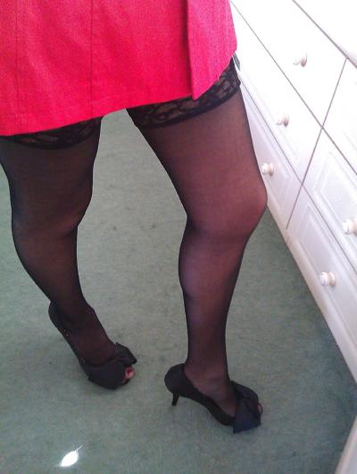 8P Blonde milf in mac and stockings