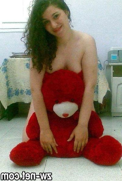25P Arabian Sluts 537