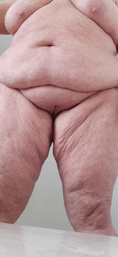 25P Fat beautiful  woman