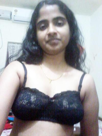 25P Desi wife poonam