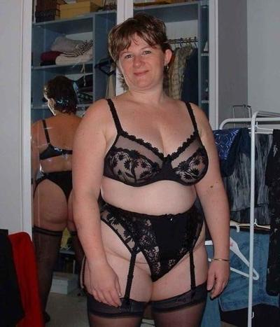25P dressed for more........ (milfs and matures)