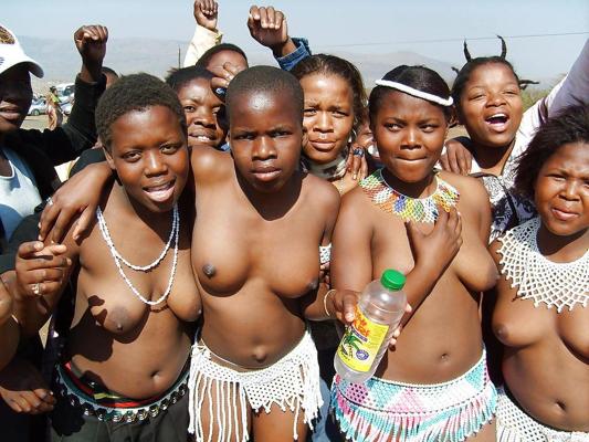 25P Afrincan Tribes - Bunch of Beautiful Women