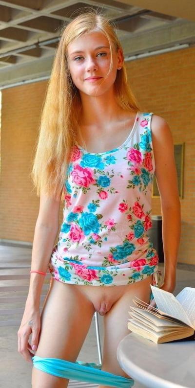 21P Girls who hates wearing panties