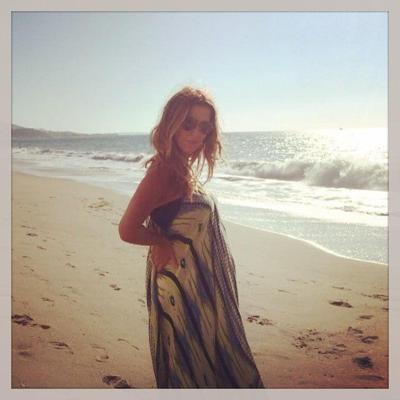 25P Poppy Montgomery Hot,Sexy and Nude