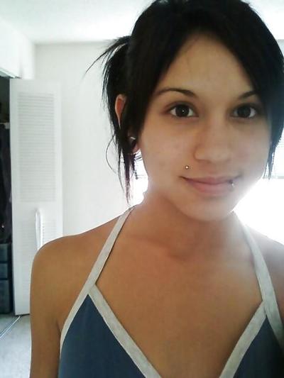7P Hot emo self pics